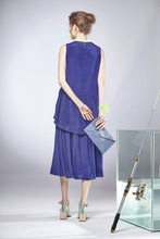 Load image into Gallery viewer, Fluorescent Lace Gather Dress
