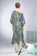 Load image into Gallery viewer, Angling Printed Balloon Dress
