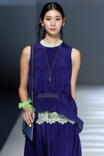 Load image into Gallery viewer, Fluorescent Lace Gather Dress

