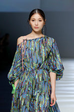 Load image into Gallery viewer, Angling Printed Balloon Dress
