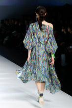 Load image into Gallery viewer, Angling Printed Balloon Dress
